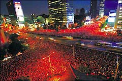 RED DEVILS IN CENTRAL SEOUL.